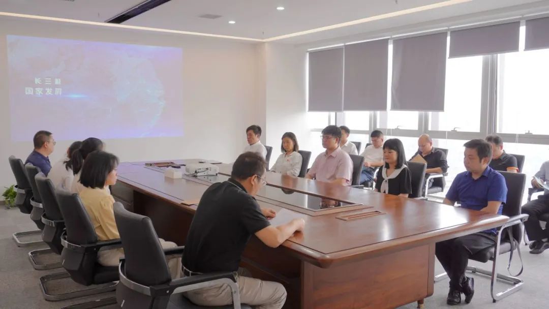 党的建设|共庆祖国74周年华诞! 湖北鑫桥集团开展“迎国庆·强信念·勇担当” 主题党日活动(图2) 图片